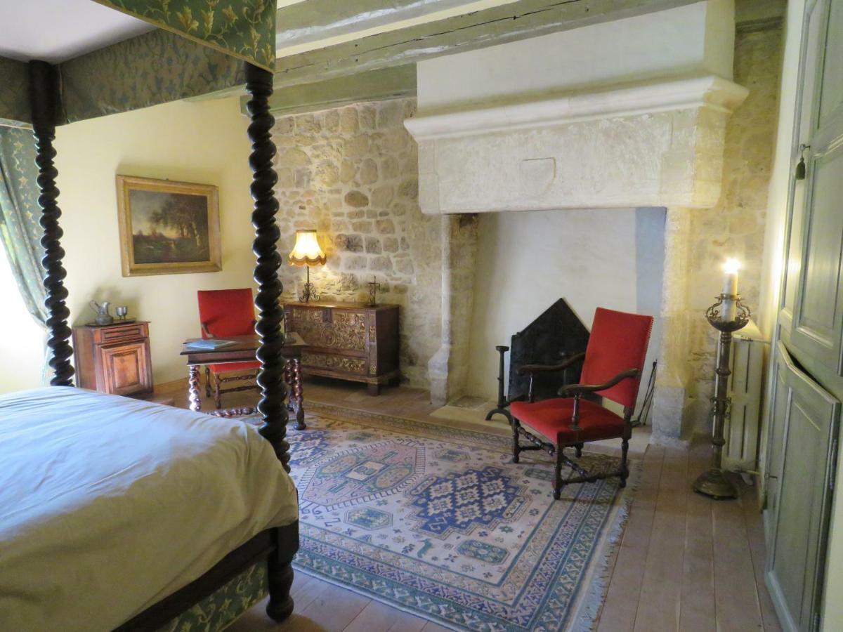 Chateau De Gaubert Bed & Breakfast Terrasson Ngoại thất bức ảnh