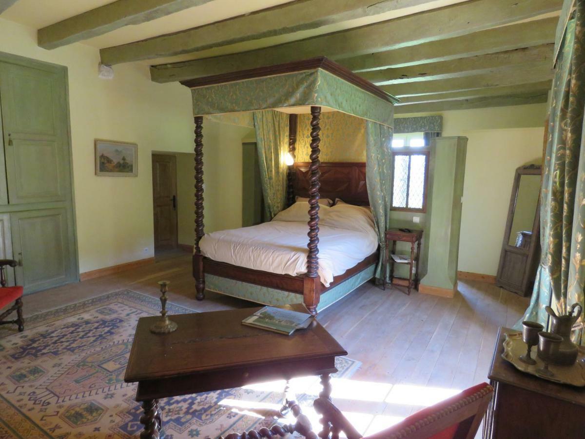 Chateau De Gaubert Bed & Breakfast Terrasson Ngoại thất bức ảnh